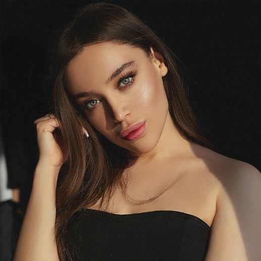 Laura Martinez